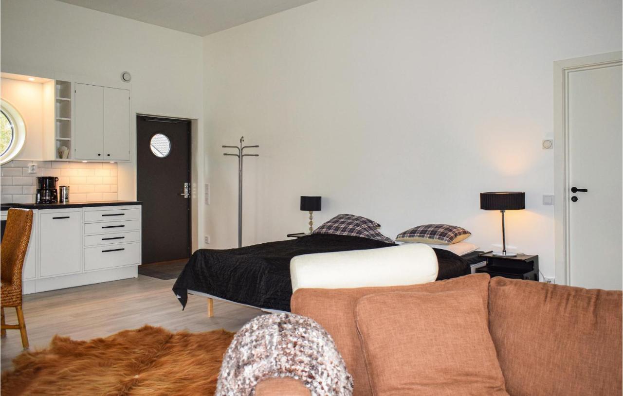 Beautiful Apartment In Lagan With House Sea View מראה חיצוני תמונה